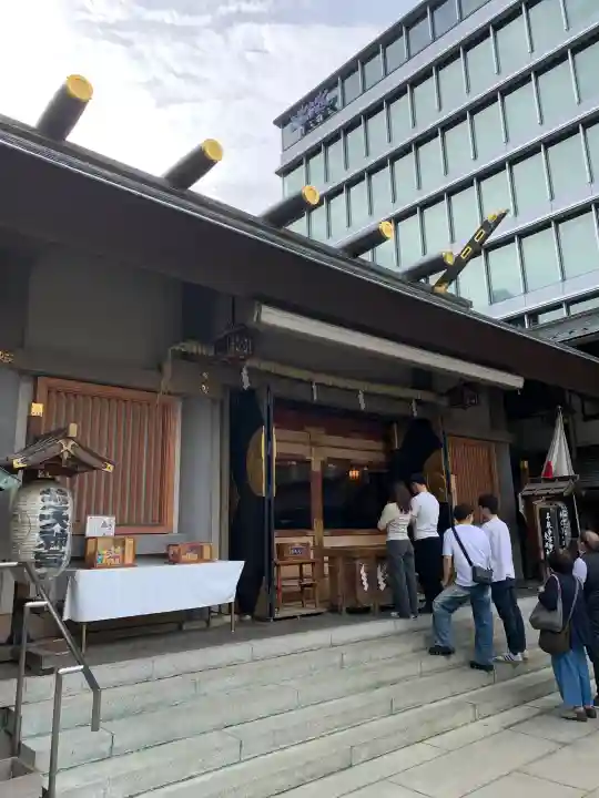 芝大神宮の{uncategorized: "未分類", other: "その他", undefined: "問題あり", building: "その他建物", grave: "お墓", sacred_gate: "鳥居", guardian: "狛犬", statue: "像", buddha: "仏像", history: "歴史", nature: "自然", garden: "庭園", animal: "動物", pagoda: "塔", temizu: "手水舎", mountain_gate: "山門・神門", sanctuary: "本殿・本堂", subordinate: "末社・摂社", art: "芸術", scenery: "景色", jizo: "地蔵", ema: "絵馬", goshuin: "御朱印", omikuji: "おみくじ", items: "授与品その他", amulet: "お守り", goshuincho: "御朱印帳", eats: "食事", festival: "お祭り", votive_dance: "神楽", shichigosan: "七五三参", wedding: "結婚式", experience: "体験その他", initially: "初詣", around: "周辺", anti_infection: "感染症対策"}