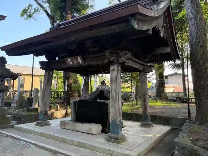小室浅間神社の{uncategorized: "未分類", other: "その他", undefined: "問題あり", building: "その他建物", grave: "お墓", sacred_gate: "鳥居", guardian: "狛犬", statue: "像", buddha: "仏像", history: "歴史", nature: "自然", garden: "庭園", animal: "動物", pagoda: "塔", temizu: "手水舎", mountain_gate: "山門・神門", sanctuary: "本殿・本堂", subordinate: "末社・摂社", art: "芸術", scenery: "景色", jizo: "地蔵", ema: "絵馬", goshuin: "御朱印", omikuji: "おみくじ", items: "授与品その他", amulet: "お守り", goshuincho: "御朱印帳", eats: "食事", festival: "お祭り", votive_dance: "神楽", shichigosan: "七五三参", wedding: "結婚式", experience: "体験その他", initially: "初詣", around: "周辺", anti_infection: "感染症対策"}