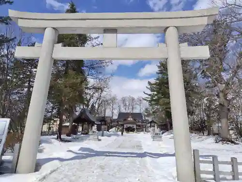 鷹栖神社の鳥居