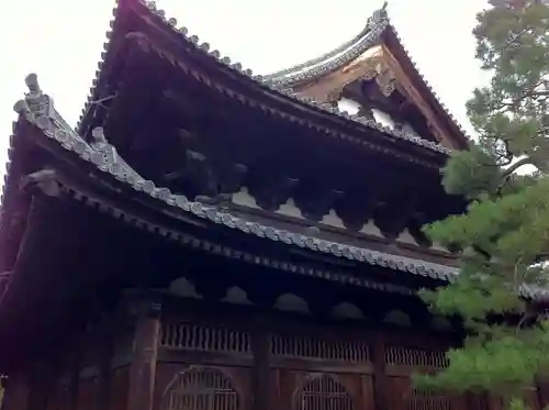 大徳寺の本殿