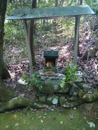 田倉牛神社の末社・摂社