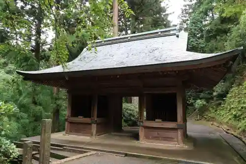 横峰寺の山門