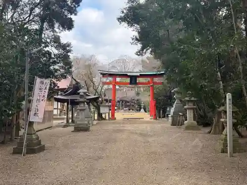 廣瀬大社の{uncategorized: "未分類", other: "その他", undefined: "問題あり", building: "その他建物", grave: "お墓", sacred_gate: "鳥居", guardian: "狛犬", statue: "像", buddha: "仏像", history: "歴史", nature: "自然", garden: "庭園", animal: "動物", pagoda: "塔", temizu: "手水舎", mountain_gate: "山門・神門", sanctuary: "本殿・本堂", subordinate: "末社・摂社", art: "芸術", scenery: "景色", jizo: "地蔵", ema: "絵馬", goshuin: "御朱印", omikuji: "おみくじ", items: "授与品その他", amulet: "お守り", goshuincho: "御朱印帳", eats: "食事", festival: "お祭り", votive_dance: "神楽", shichigosan: "七五三参", wedding: "結婚式", experience: "体験その他", initially: "初詣", around: "周辺", anti_infection: "感染症対策"}