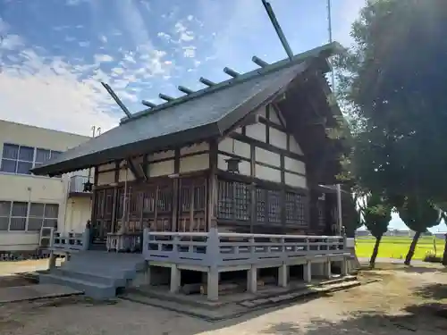 神明社の本殿