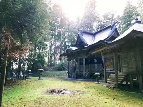 興田神社の建物その他