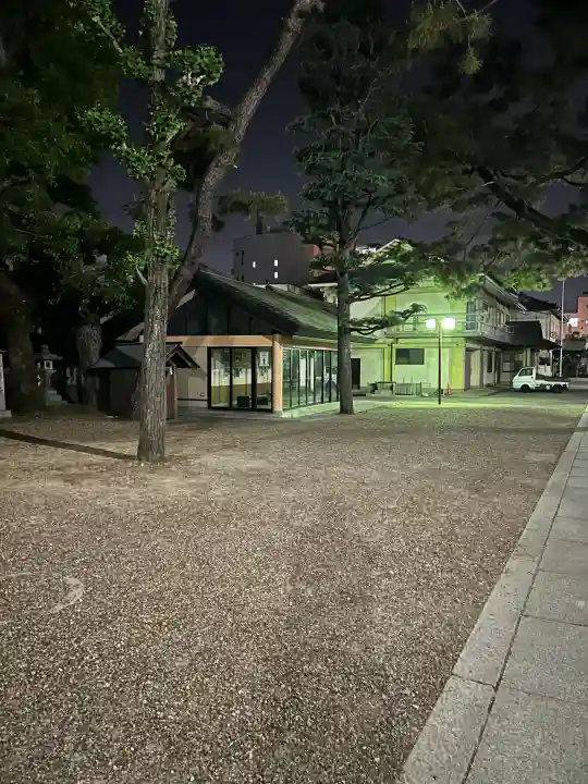 茨木神社の{uncategorized: "未分類", other: "その他", undefined: "問題あり", building: "その他建物", grave: "お墓", sacred_gate: "鳥居", guardian: "狛犬", statue: "像", buddha: "仏像", history: "歴史", nature: "自然", garden: "庭園", animal: "動物", pagoda: "塔", temizu: "手水舎", mountain_gate: "山門・神門", sanctuary: "本殿・本堂", subordinate: "末社・摂社", art: "芸術", scenery: "景色", jizo: "地蔵", ema: "絵馬", goshuin: "御朱印", omikuji: "おみくじ", items: "授与品その他", amulet: "お守り", goshuincho: "御朱印帳", eats: "食事", festival: "お祭り", votive_dance: "神楽", shichigosan: "七五三参", wedding: "結婚式", experience: "体験その他", initially: "初詣", around: "周辺", anti_infection: "感染症対策"}