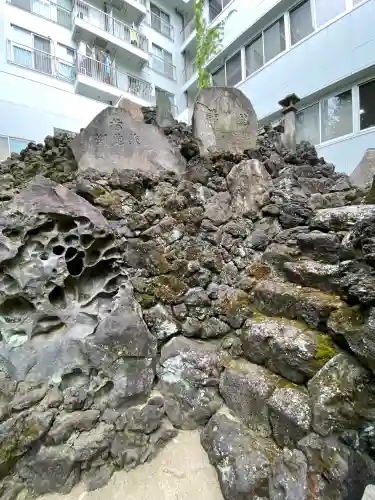 鐵砲洲稲荷神社の{uncategorized: "未分類", other: "その他", undefined: "問題あり", building: "その他建物", grave: "お墓", sacred_gate: "鳥居", guardian: "狛犬", statue: "像", buddha: "仏像", history: "歴史", nature: "自然", garden: "庭園", animal: "動物", pagoda: "塔", temizu: "手水舎", mountain_gate: "山門・神門", sanctuary: "本殿・本堂", subordinate: "末社・摂社", art: "芸術", scenery: "景色", jizo: "地蔵", ema: "絵馬", goshuin: "御朱印", omikuji: "おみくじ", items: "授与品その他", amulet: "お守り", goshuincho: "御朱印帳", eats: "食事", festival: "お祭り", votive_dance: "神楽", shichigosan: "七五三参", wedding: "結婚式", experience: "体験その他", initially: "初詣", around: "周辺", anti_infection: "感染症対策"}