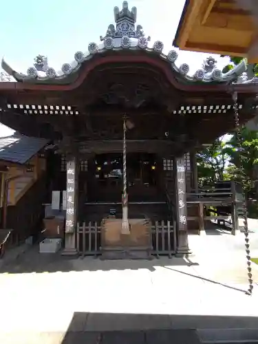 常性寺の本殿