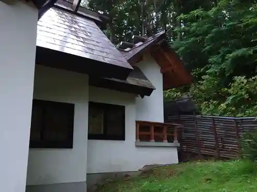 札内神社の本殿