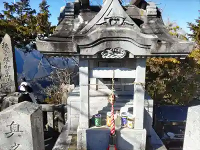 三峯神社の末社・摂社