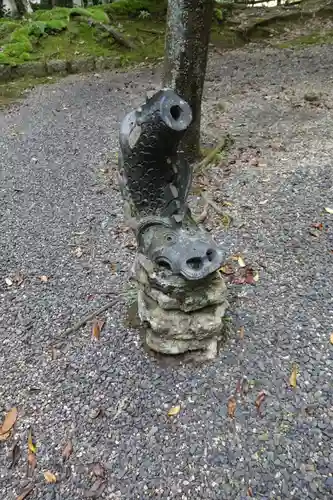 敢國神社の狛犬