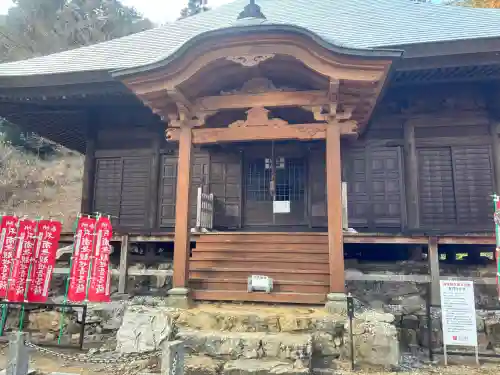普門寺(切り絵御朱印発祥の寺)の{uncategorized: "未分類", other: "その他", undefined: "問題あり", building: "その他建物", grave: "お墓", sacred_gate: "鳥居", guardian: "狛犬", statue: "像", buddha: "仏像", history: "歴史", nature: "自然", garden: "庭園", animal: "動物", pagoda: "塔", temizu: "手水舎", mountain_gate: "山門・神門", sanctuary: "本殿・本堂", subordinate: "末社・摂社", art: "芸術", scenery: "景色", jizo: "地蔵", ema: "絵馬", goshuin: "御朱印", omikuji: "おみくじ", items: "授与品その他", amulet: "お守り", goshuincho: "御朱印帳", eats: "食事", festival: "お祭り", votive_dance: "神楽", shichigosan: "七五三参", wedding: "結婚式", experience: "体験その他", initially: "初詣", around: "周辺", anti_infection: "感染症対策"}
