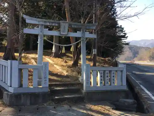 冨士御室浅間神社の鳥居