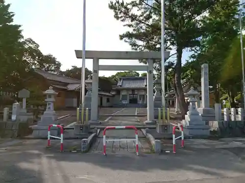 神明社の鳥居