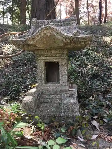 主石神社の末社