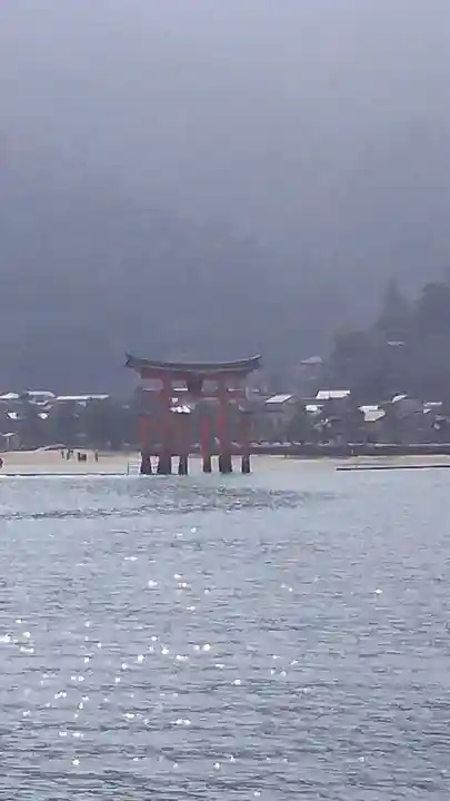 厳島神社の鳥居