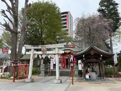 川越八幡宮の{uncategorized: "未分類", other: "その他", undefined: "問題あり", building: "その他建物", grave: "お墓", sacred_gate: "鳥居", guardian: "狛犬", statue: "像", buddha: "仏像", history: "歴史", nature: "自然", garden: "庭園", animal: "動物", pagoda: "塔", temizu: "手水舎", mountain_gate: "山門・神門", sanctuary: "本殿・本堂", subordinate: "末社・摂社", art: "芸術", scenery: "景色", jizo: "地蔵", ema: "絵馬", goshuin: "御朱印", omikuji: "おみくじ", items: "授与品その他", amulet: "お守り", goshuincho: "御朱印帳", eats: "食事", festival: "お祭り", votive_dance: "神楽", shichigosan: "七五三参", wedding: "結婚式", experience: "体験その他", initially: "初詣", around: "周辺", anti_infection: "感染症対策"}