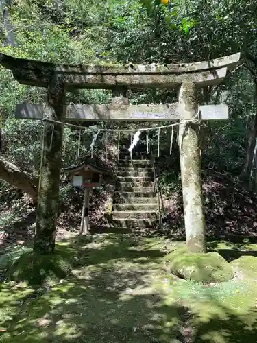 茂宇気神社の鳥居