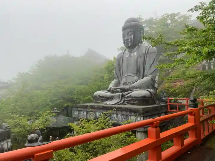 南法華寺(壷阪寺)の{uncategorized: "未分類", other: "その他", undefined: "問題あり", building: "その他建物", grave: "お墓", sacred_gate: "鳥居", guardian: "狛犬", statue: "像", buddha: "仏像", history: "歴史", nature: "自然", garden: "庭園", animal: "動物", pagoda: "塔", temizu: "手水舎", mountain_gate: "山門・神門", sanctuary: "本殿・本堂", subordinate: "末社・摂社", art: "芸術", scenery: "景色", jizo: "地蔵", ema: "絵馬", goshuin: "御朱印", omikuji: "おみくじ", items: "授与品その他", amulet: "お守り", goshuincho: "御朱印帳", eats: "食事", festival: "お祭り", votive_dance: "神楽", shichigosan: "七五三参", wedding: "結婚式", experience: "体験その他", initially: "初詣", around: "周辺", anti_infection: "感染症対策"}