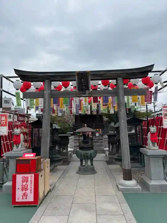 深川開運出世稲荷の{uncategorized: "未分類", other: "その他", undefined: "問題あり", building: "その他建物", grave: "お墓", sacred_gate: "鳥居", guardian: "狛犬", statue: "像", buddha: "仏像", history: "歴史", nature: "自然", garden: "庭園", animal: "動物", pagoda: "塔", temizu: "手水舎", mountain_gate: "山門・神門", sanctuary: "本殿・本堂", subordinate: "末社・摂社", art: "芸術", scenery: "景色", jizo: "地蔵", ema: "絵馬", goshuin: "御朱印", omikuji: "おみくじ", items: "授与品その他", amulet: "お守り", goshuincho: "御朱印帳", eats: "食事", festival: "お祭り", votive_dance: "神楽", shichigosan: "七五三参", wedding: "結婚式", experience: "体験その他", initially: "初詣", around: "周辺", anti_infection: "感染症対策"}