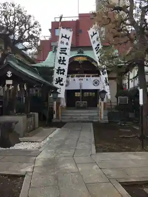 湯島御霊社の本殿・本堂