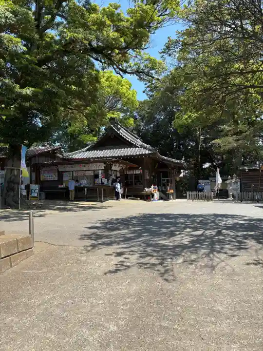大宮・大原神社の{uncategorized: "未分類", other: "その他", undefined: "問題あり", building: "その他建物", grave: "お墓", sacred_gate: "鳥居", guardian: "狛犬", statue: "像", buddha: "仏像", history: "歴史", nature: "自然", garden: "庭園", animal: "動物", pagoda: "塔", temizu: "手水舎", mountain_gate: "山門・神門", sanctuary: "本殿・本堂", subordinate: "末社・摂社", art: "芸術", scenery: "景色", jizo: "地蔵", ema: "絵馬", goshuin: "御朱印", omikuji: "おみくじ", items: "授与品その他", amulet: "お守り", goshuincho: "御朱印帳", eats: "食事", festival: "お祭り", votive_dance: "神楽", shichigosan: "七五三参", wedding: "結婚式", experience: "体験その他", initially: "初詣", around: "周辺", anti_infection: "感染症対策"}