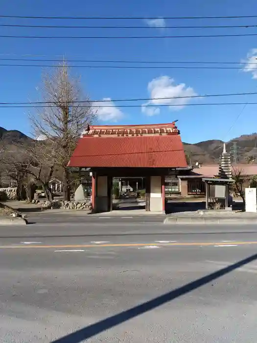 道光寺の山門