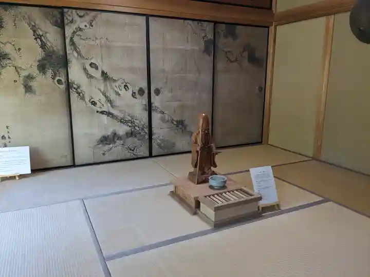 吸湖山 青岸寺の像