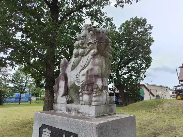 屈足神社の狛犬