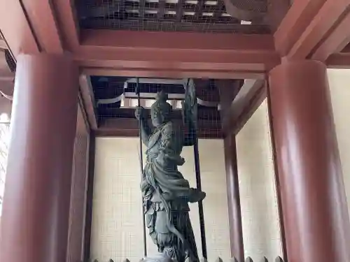 川崎大師（平間寺）の{uncategorized: "未分類", other: "その他", undefined: "問題あり", building: "その他建物", grave: "お墓", sacred_gate: "鳥居", guardian: "狛犬", statue: "像", buddha: "仏像", history: "歴史", nature: "自然", garden: "庭園", animal: "動物", pagoda: "塔", temizu: "手水舎", mountain_gate: "山門・神門", sanctuary: "本殿・本堂", subordinate: "末社・摂社", art: "芸術", scenery: "景色", jizo: "地蔵", ema: "絵馬", goshuin: "御朱印", omikuji: "おみくじ", items: "授与品その他", amulet: "お守り", goshuincho: "御朱印帳", eats: "食事", festival: "お祭り", votive_dance: "神楽", shichigosan: "七五三参", wedding: "結婚式", experience: "体験その他", initially: "初詣", around: "周辺", anti_infection: "感染症対策"}