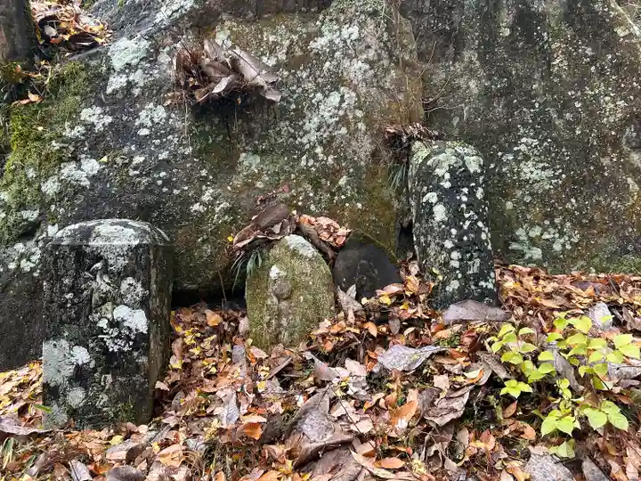 長安寺 岩井堂観音(長野県)