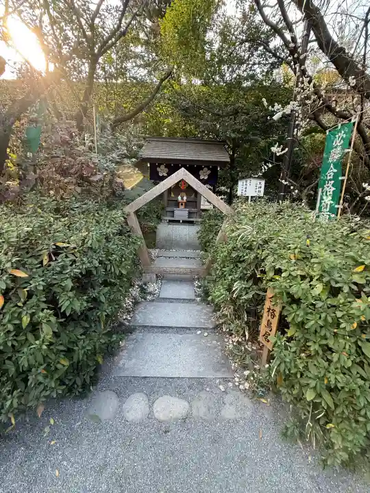 阿佐ヶ谷神明宮の{uncategorized: "未分類", other: "その他", undefined: "問題あり", building: "その他建物", grave: "お墓", sacred_gate: "鳥居", guardian: "狛犬", statue: "像", buddha: "仏像", history: "歴史", nature: "自然", garden: "庭園", animal: "動物", pagoda: "塔", temizu: "手水舎", mountain_gate: "山門・神門", sanctuary: "本殿・本堂", subordinate: "末社・摂社", art: "芸術", scenery: "景色", jizo: "地蔵", ema: "絵馬", goshuin: "御朱印", omikuji: "おみくじ", items: "授与品その他", amulet: "お守り", goshuincho: "御朱印帳", eats: "食事", festival: "お祭り", votive_dance: "神楽", shichigosan: "七五三参", wedding: "結婚式", experience: "体験その他", initially: "初詣", around: "周辺", anti_infection: "感染症対策"}