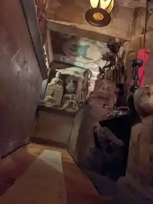 玉眞院玉川大師の仏像