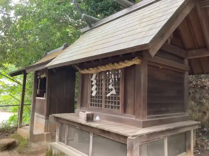 上ヶ原八幡神社の末社・摂社