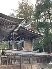 伊和神社の本殿