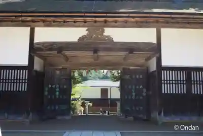 高野山金剛峯寺の山門・神門