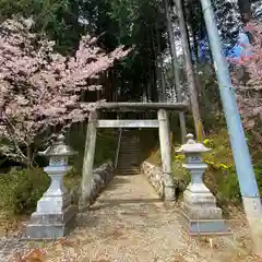 高靇神社の鳥居