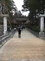 高野山金剛峯寺の山門