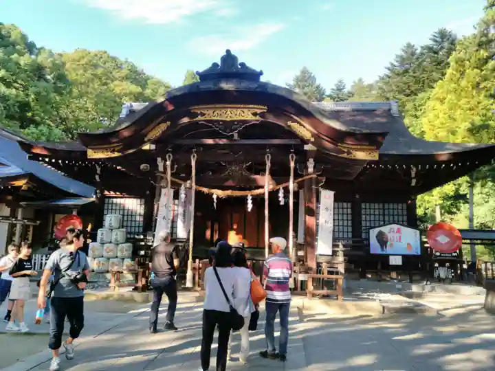 武田神社の本殿・本堂