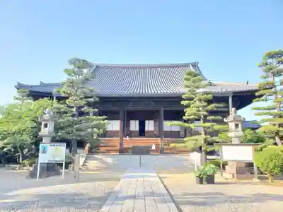 常楽寺の本殿・本堂
