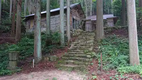 神倉神社の本殿・本堂