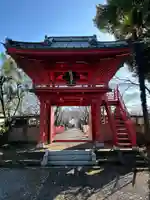 延命寺(身代り不動尊)の山門・神門