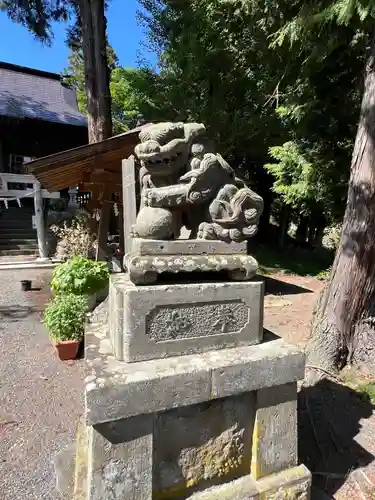 高司神社〜むすびの神の鎮まる社〜の狛犬