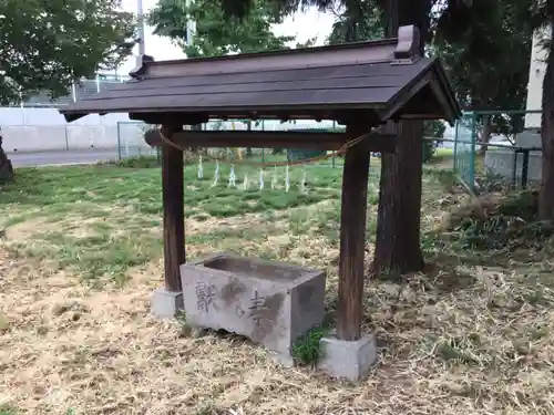 雷電神社の手水