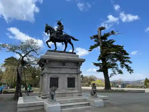 宮城縣護國神社の像
