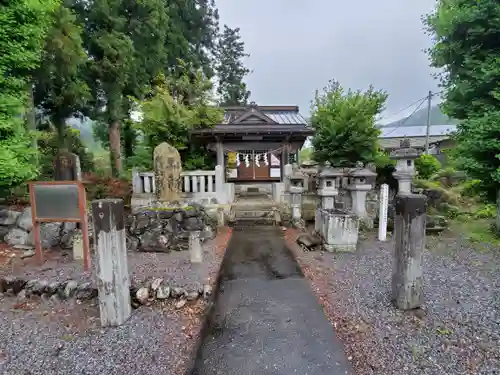 石村神社の本殿・本堂