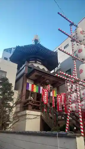 薬研堀不動院(川崎大師東京別院)の塔