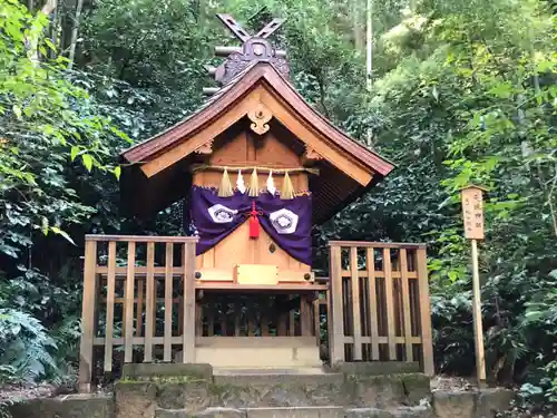 八重垣神社の末社