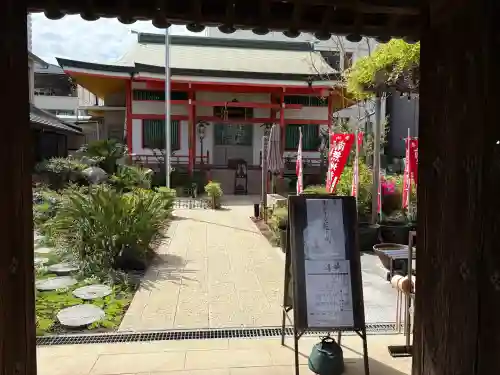 長安寺の{uncategorized: "未分類", other: "その他", undefined: "問題あり", building: "その他建物", grave: "お墓", sacred_gate: "鳥居", guardian: "狛犬", statue: "像", buddha: "仏像", history: "歴史", nature: "自然", garden: "庭園", animal: "動物", pagoda: "塔", temizu: "手水舎", mountain_gate: "山門・神門", sanctuary: "本殿・本堂", subordinate: "末社・摂社", art: "芸術", scenery: "景色", jizo: "地蔵", ema: "絵馬", goshuin: "御朱印", omikuji: "おみくじ", items: "授与品その他", amulet: "お守り", goshuincho: "御朱印帳", eats: "食事", festival: "お祭り", votive_dance: "神楽", shichigosan: "七五三参", wedding: "結婚式", experience: "体験その他", initially: "初詣", around: "周辺", anti_infection: "感染症対策"}