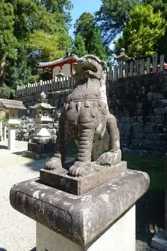 春日神社の狛犬